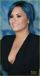 Demi Lovato : demi-lovato-1385064377.jpg