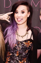 Demi Lovato : demi-lovato-1406311697.jpg