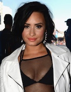 Demi Lovato : demi-lovato-1443210601.jpg