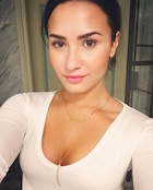 Demi Lovato : demi-lovato-1462474364.jpg