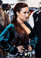 Demi Lovato : demi-lovato-1482603693.jpg