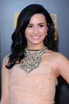 Demi Lovato : demi_lovato_1261494539.jpg