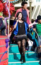 Demi Lovato : demi_lovato_1261681597.jpg