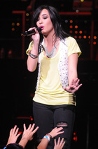 Demi Lovato : demi_lovato_1271651110.jpg