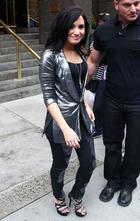 Demi Lovato : demi_lovato_1274561891.jpg