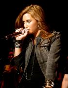 Demi Lovato : demi_lovato_1282659798.jpg