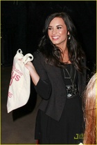 Demi Lovato : demi_lovato_1286684101.jpg