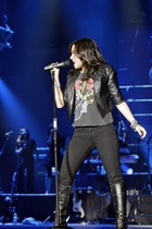 Demi Lovato : demi_lovato_1293125632.jpg