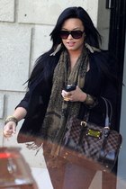 Demi Lovato : demi_lovato_1304199852.jpg