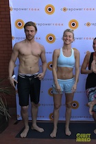 Derek Hough : TI4U1490140287.jpg