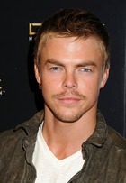 Derek Hough : derek-hough-1314305571.jpg