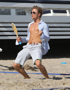 Derek Hough : derek-hough-1351785244.jpg