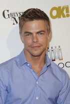 Derek Hough : derek-hough-1353932893.jpg