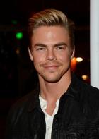 Derek Hough : derek-hough-1364159662.jpg