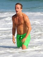 Derek Hough : derek-hough-1364887093.jpg