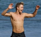 Derek Hough : derek-hough-1377207719.jpg