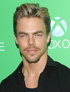 Derek Hough : derek-hough-1441901647.jpg