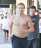 Derek Hough : derek-hough-1468517112.jpg