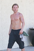 Derek Hough : derek-hough-1468517121.jpg