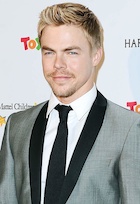 Derek Hough : derek-hough-1468517181.jpg