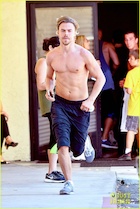 Derek Hough : derek-hough-1469293287.jpg