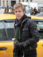 Derek Hough : derekhough_1281565392.jpg