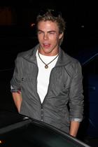 Derek Hough : derekhough_1281571953.jpg