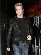 Derek Hough : derekhough_1283984335.jpg