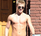 Derek Hough : derekhough_1286485625.jpg