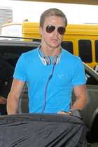 Derek Hough : derekhough_1299774761.jpg