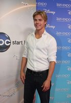 Derek Hough : derekhough_1299864208.jpg