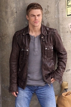 Derek Hough : derekhough_1310245293.jpg