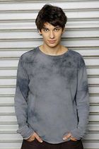 Devon Bostick : devon-bostick-1333906460.jpg