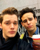 Dominic Sherwood : TI4U1489220161.jpg