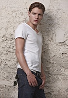 Dominic Sherwood : dominic-sherwood-1455498643.jpg