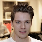 Dominic Sherwood : dominic-sherwood-1470583857.jpg