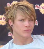 Dougie Poynter : TI4U_u1149976210.jpg