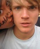 Dougie Poynter : TI4U_u1149976231.jpg