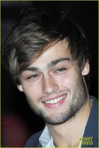 Douglas Booth : douglas-booth-1370795001.jpg