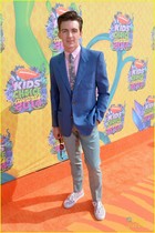 Drake Bell : drake-bell-1396179937.jpg