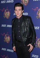 Drake Bell : drake-bell-1421078285.jpg