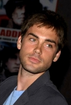 Drew Fuller : TI4U_u1140280204.jpg