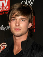 Drew Van Acker : drewvanacker_1305395153.jpg