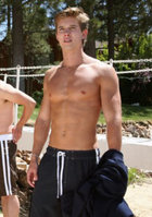 Drew Van Acker : drewvanacker_1305395169.jpg