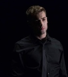 Dustin Milligan : dustin-milligan-1516226617.jpg