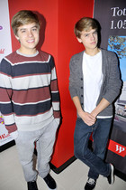 Dylan Sprouse : TI4U_u1299178750.jpg