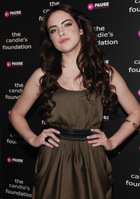 Elizabeth Gillies : elizabeth-gillies-1335416563.jpg