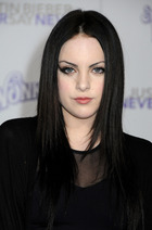 Elizabeth Gillies : elizabeth-gillies-1335418690.jpg