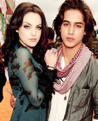 Elizabeth Gillies : elizabeth-gillies-1335419752.jpg