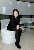 Elizabeth Gillies : elizabethgillies_1289925302.jpg